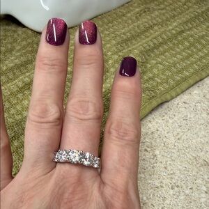 Elegant Silver Diamond Ring size 8